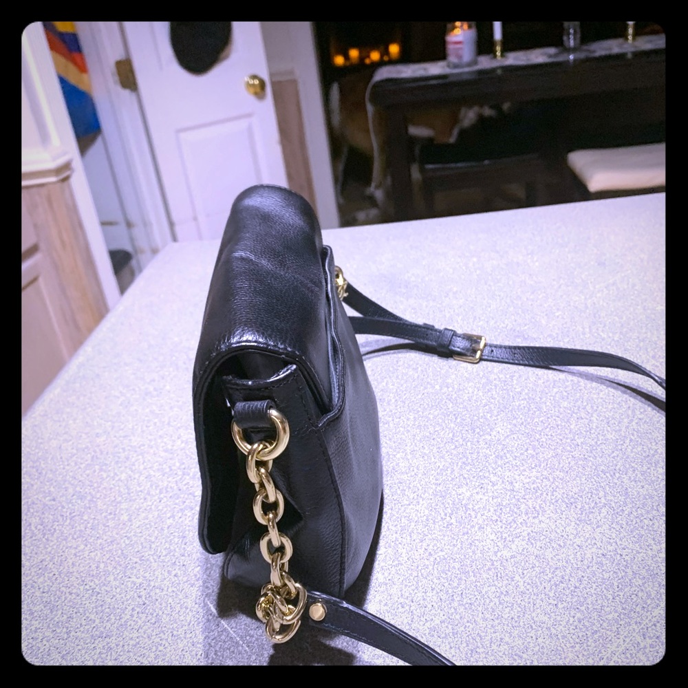 Banana republic crossover handbag